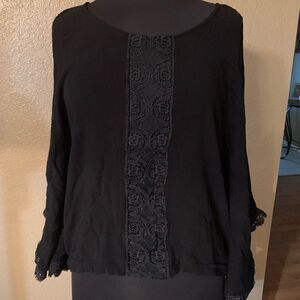 Maurice’s black top w/crochet details, size s/m‎